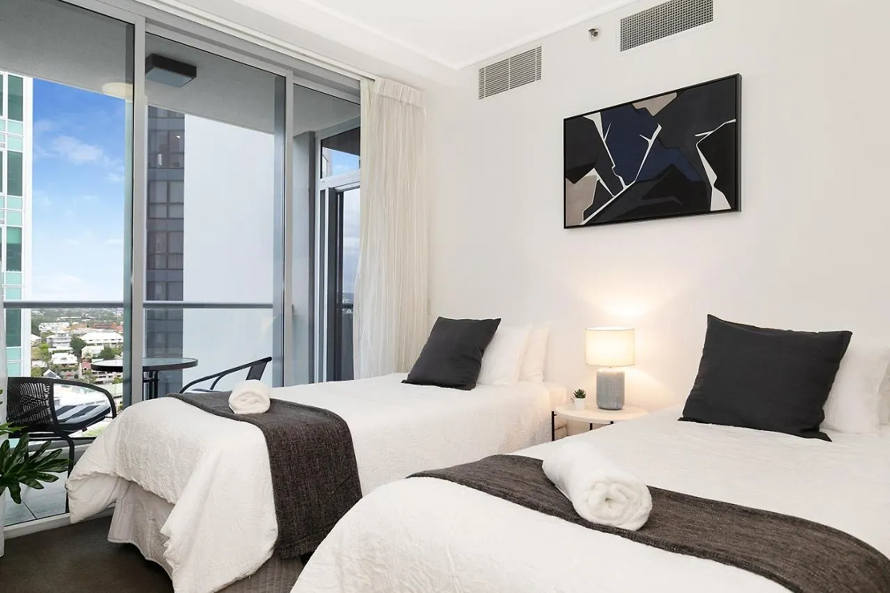 Amazing River View - 3 Bedroom Apartment - Brisbane Cbd - Netflix - Fast Wifi - Carpark